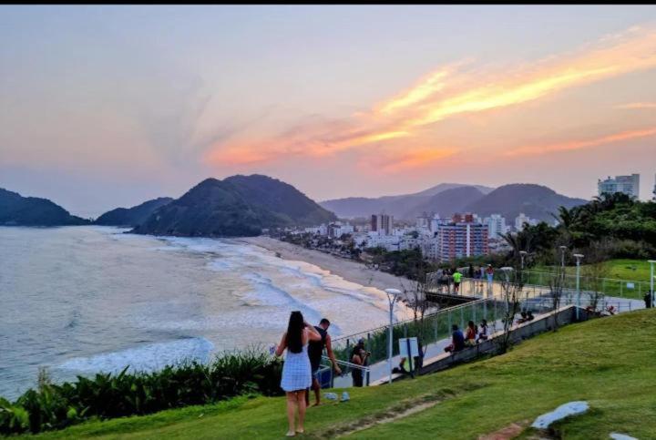Apartamento Asturias Guarujá Exterior foto